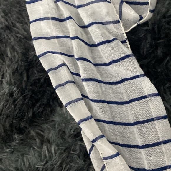 Sheer white and navy striped scarf - Picture 16 of 17